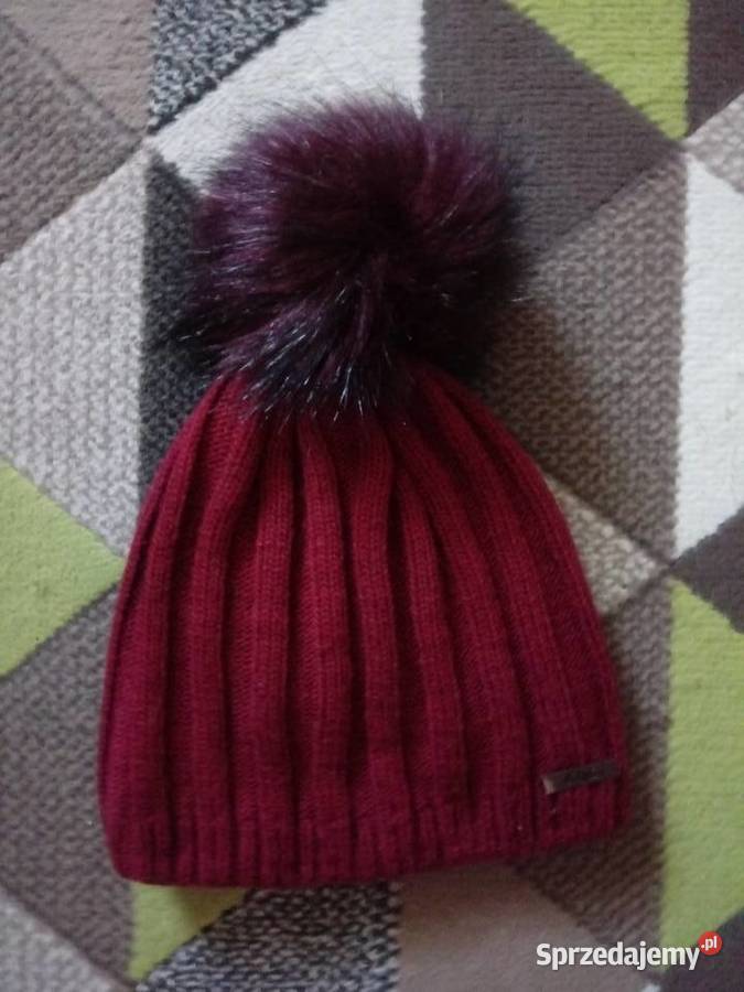 Nowa czapka damska z pomponem burgundowa Nakrycia głowy małopolskie Chrzanów sprzedam