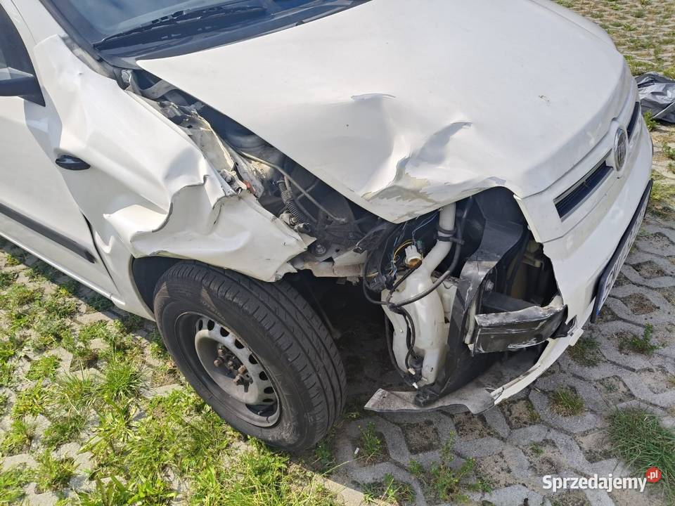 Fiat Panda II 12 60 Benzyna LPG 2009 STŁUCZCE wspomaganie kierownicy