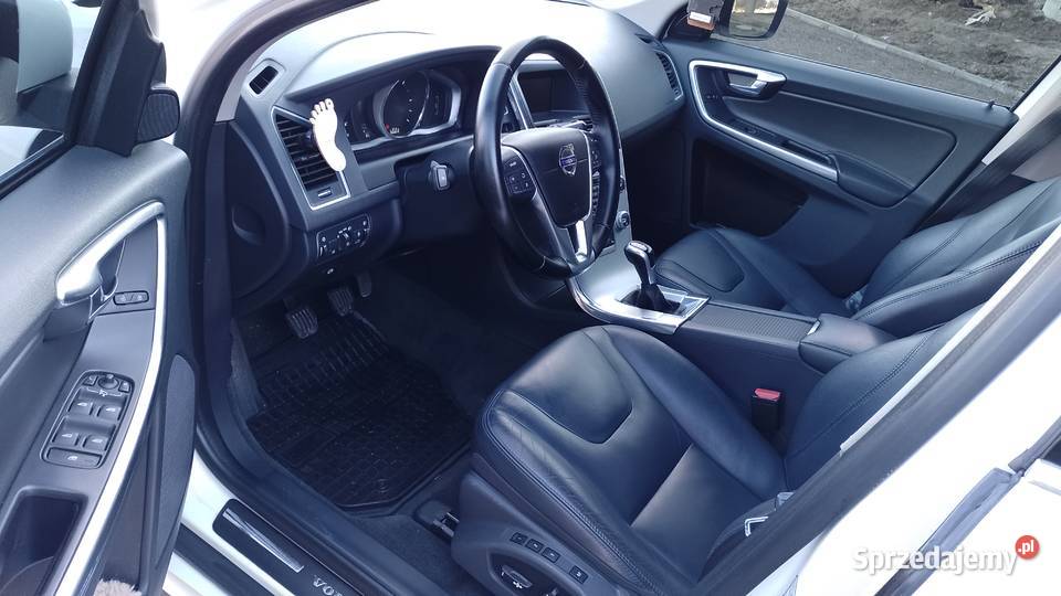 Volvo XC 60 2017 105 Stan Idealny 2000cm3 Radom