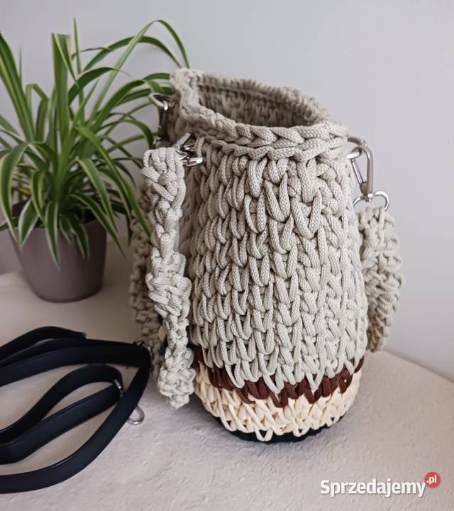 Sprzedam torebkę recznie robiona Janowo sprzedam