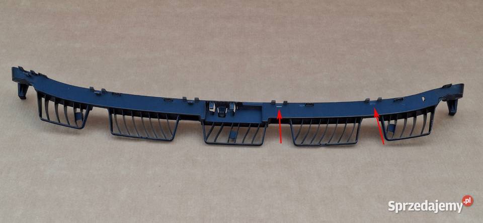 SKODA KAROQ ŚLIZG ZDERZAKA TYŁ ŚRODKOWY