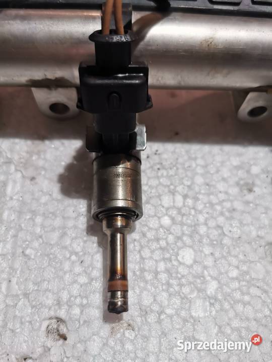 Wtryskiwacze z listwą wtryskową A20NHT OE śląskie Rybna