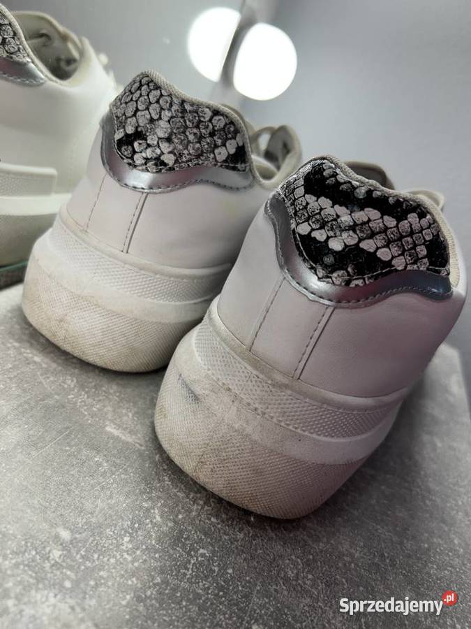 Sneakersy trampki białe z efektem skóry węża HIT biały Jasło sprzedam