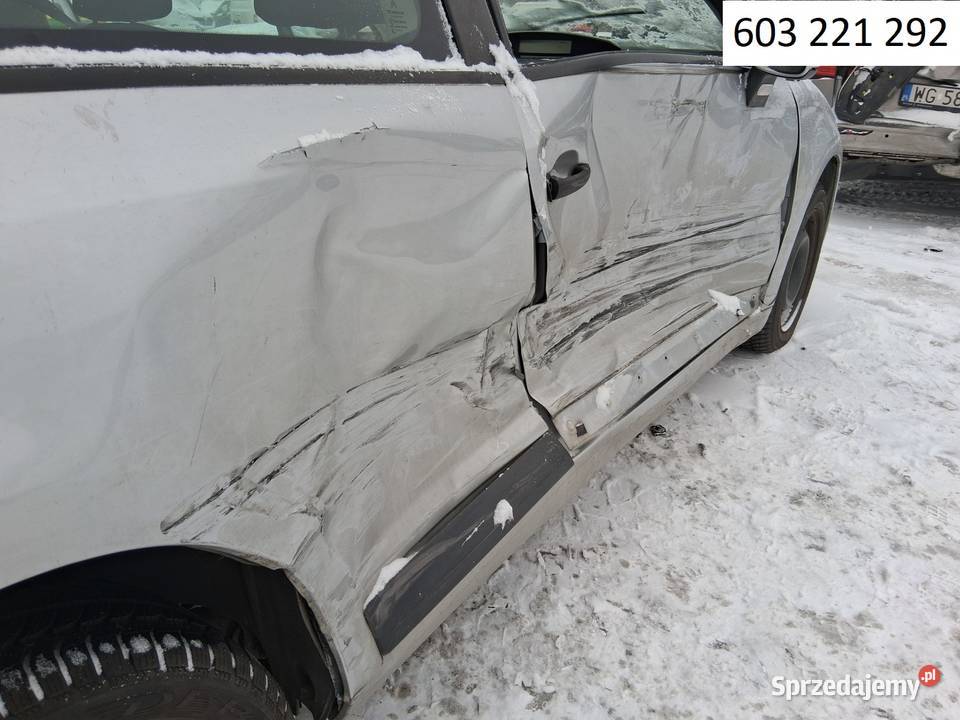 Citroen C4 2006 16 benzyna uszkodzony C4 Ogrodzieniec