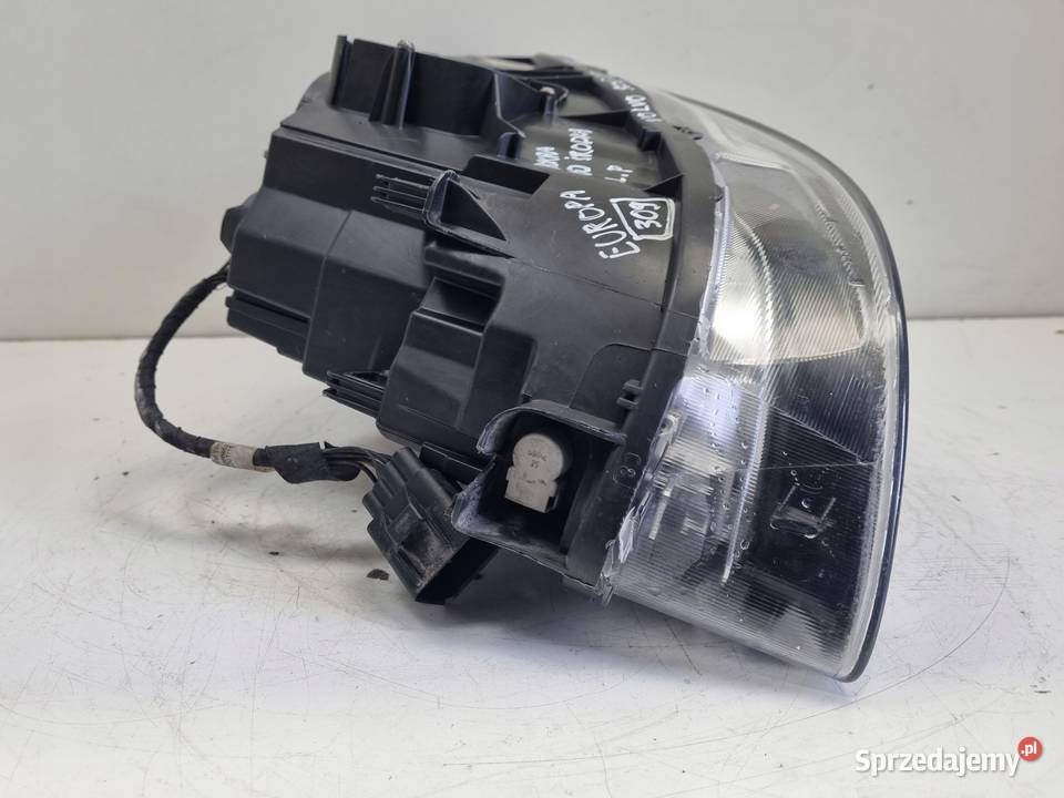 LAMPA LEWA Volvo S60 II V60 LIFT PRZEDNIA lewy osobowe Oświetlenie Rudka