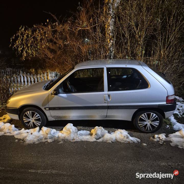 Citroen Saxo do sprzedania benzyna Leśna sprzedam