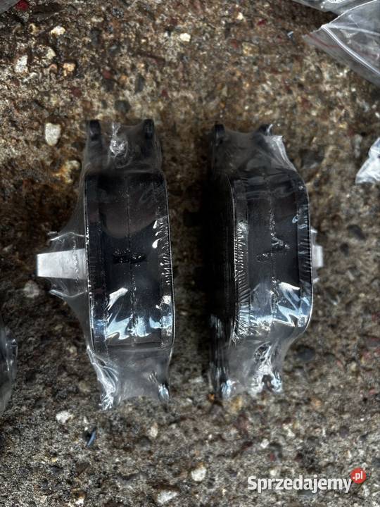 Tarcze Hamulcowe BMW E60 525d Przód 324mm Tył sprzedam
