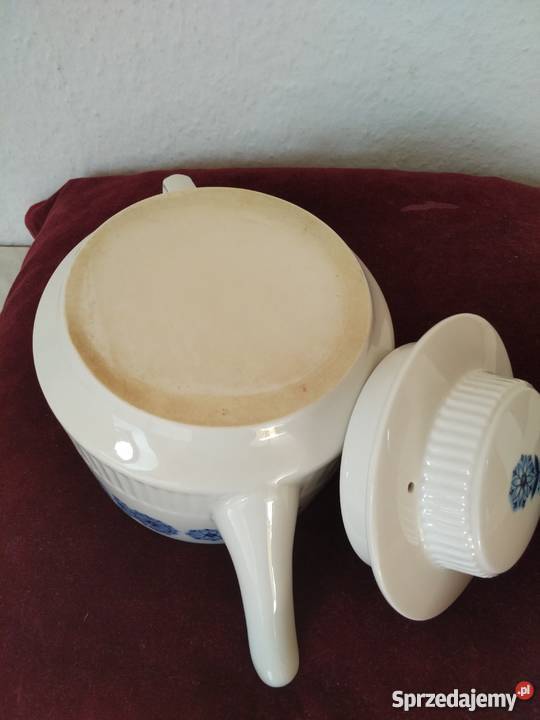 Czajnik markowej porcelany Neuerer
