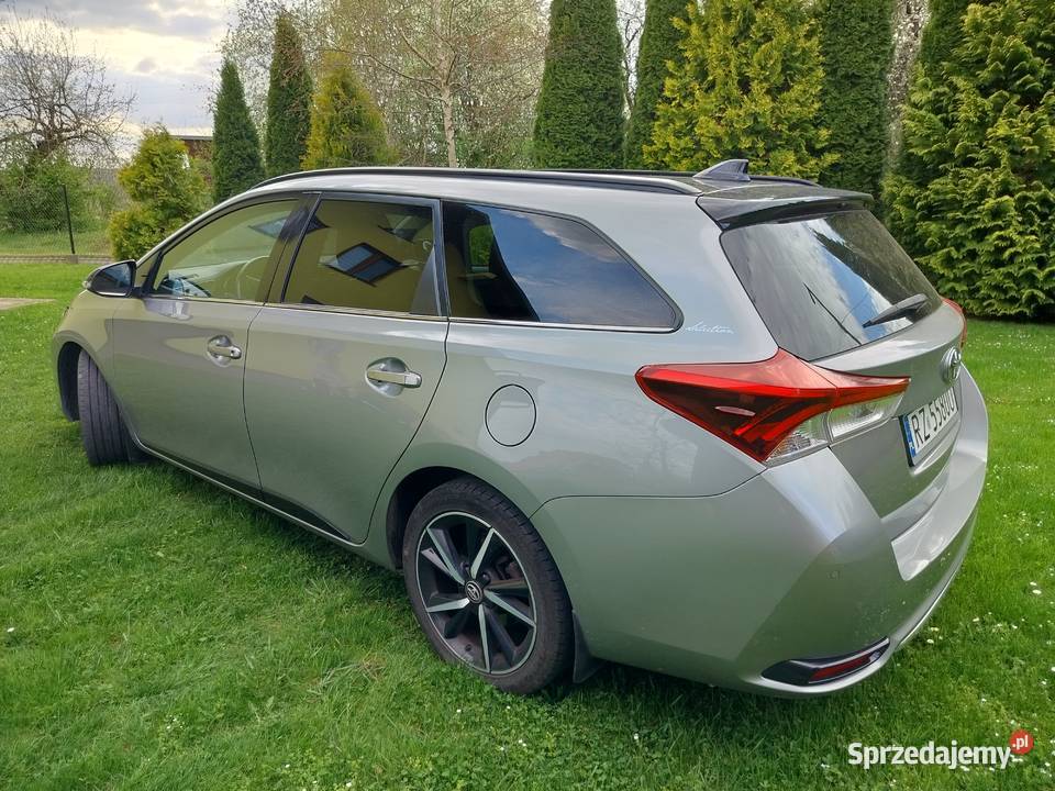 Toyota Auris 16 benzynagaz Dubiecko