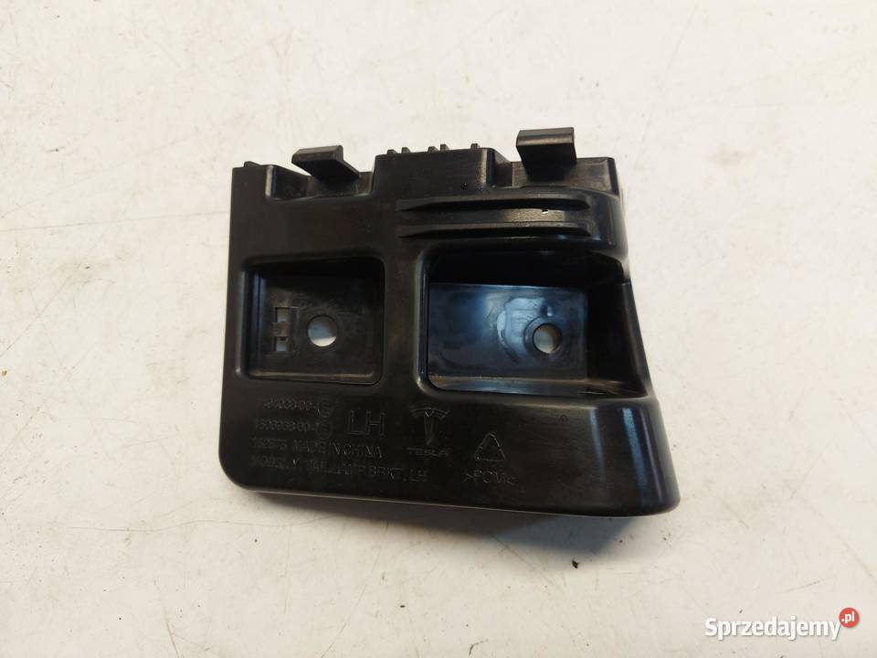 TESLA MODEL Y 2023r Ślizg mocowanie zderzaka tył osobowe Części montażowe dolnośląskie