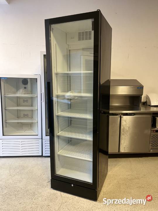 Witryna chłodnicza lodówka gastronomiczna