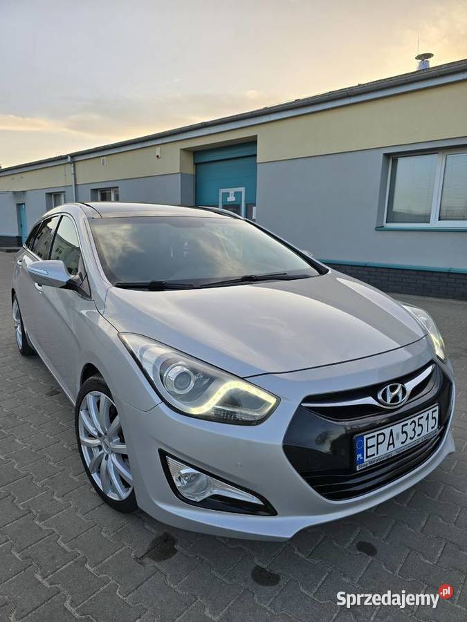 Hyundai i40 17 diesel Automat Bogate wyposażenie nieuszkodzony Pabianice
