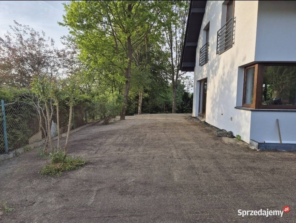 Wertykulacja Aeracja Piaskowanie Trawnika Tychy