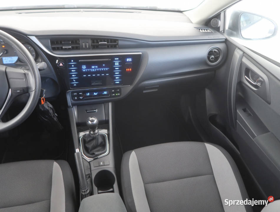 Toyota Auris 13 Dual VVTi biały Auris Bielany Wrocławskie