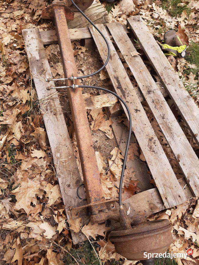 Oś do przyczepy Niewiadów USZKODZONA Kłomnice