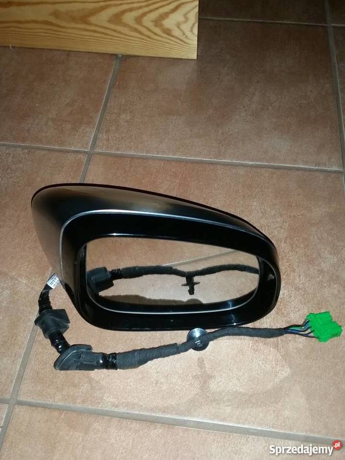Lustrko prawe Volvo V40 wielkopolskie