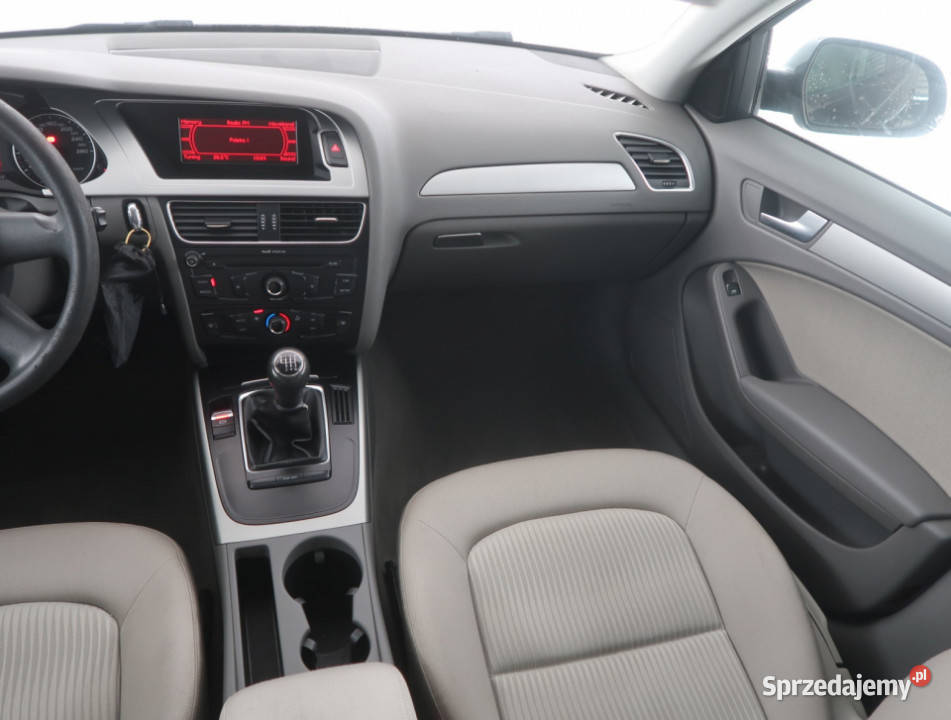 Audi A4 18 TFSI czarny