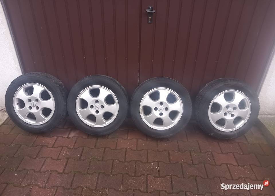 Opony z alufelgami Opel mazowieckie Warszawa sprzedam