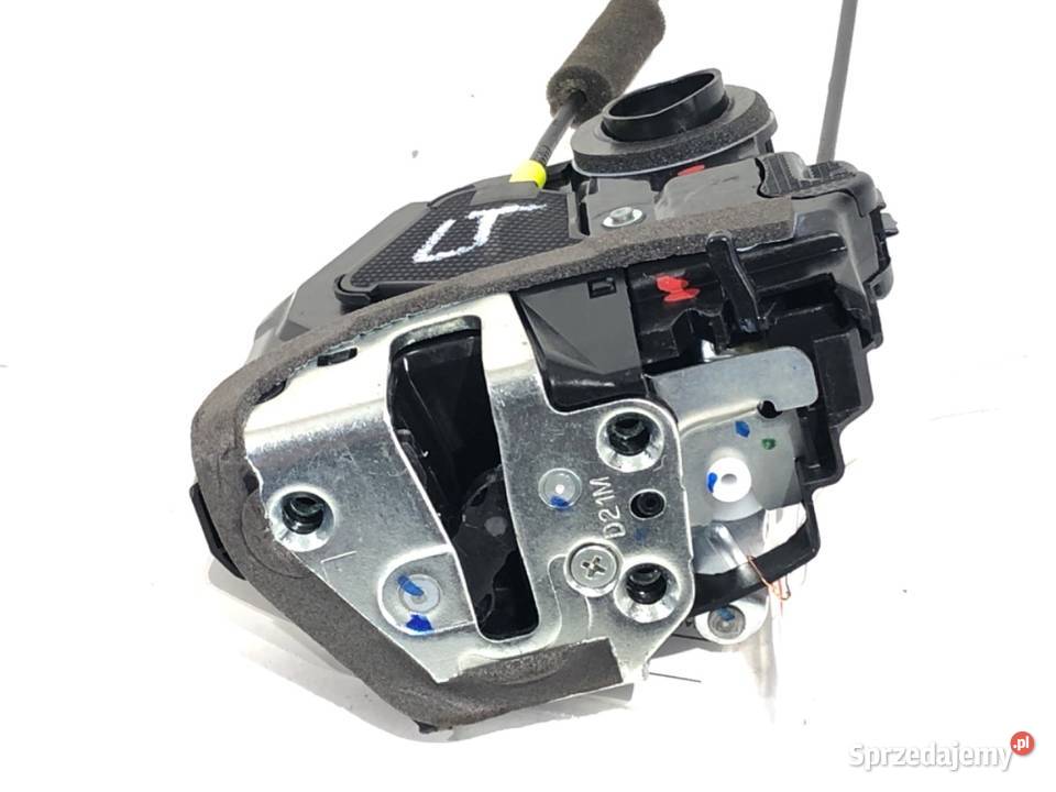 ZAMEK DRZWI LEWY TYŁ TOYOTA COROLLA E21 sprzedam