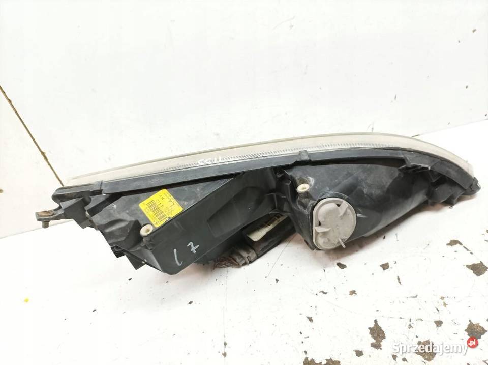 LAMPA PRZÓD LEWA 0301208201 Mitsubishi Colt VII