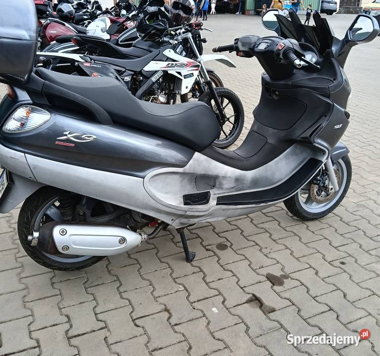 Skuter Piaggio X9 125cm3 Gostomia