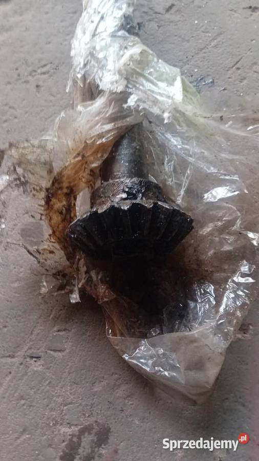 Śruba trapezowa z nakrętką do trak taśmowy