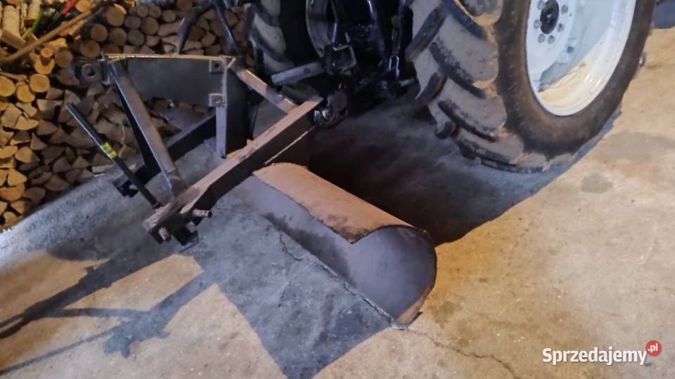 Pług do śniegu ziemi łyżka nieuszkodzony sprzedam