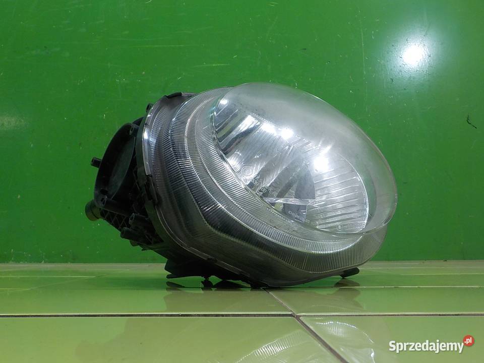 NISSAN JUKE I F15 15 DCI 11r lampa prawa przod Lampy przednie Suków