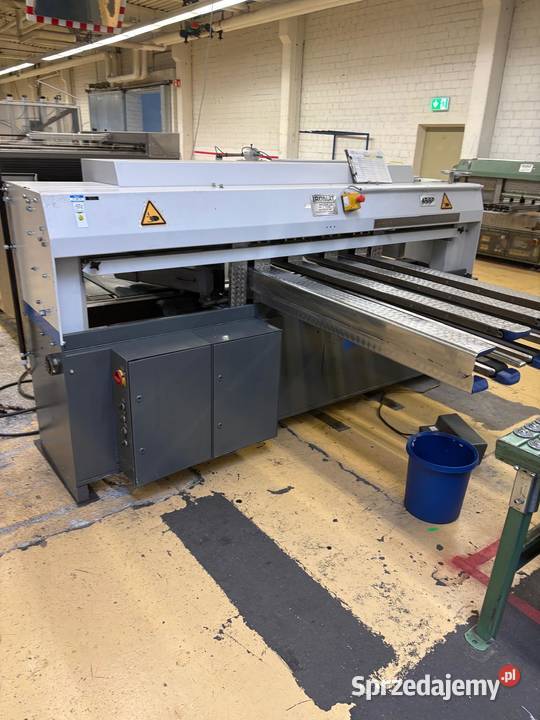 MASZYNA DO UBIERANIA MATERACY W POKROWIEC