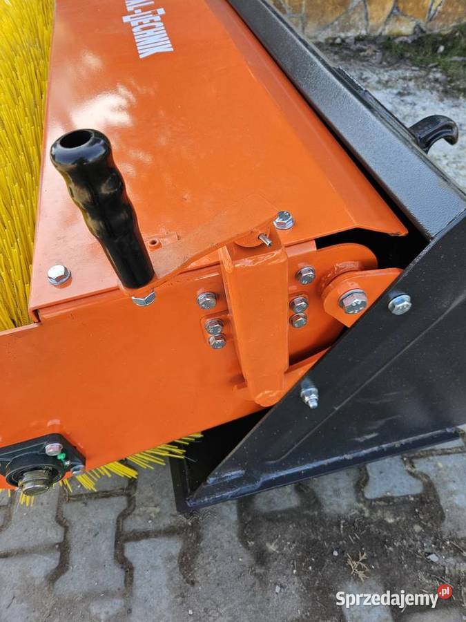 HIT cenowy Zamiatarka z łyżką 14m 24m napęd Mroczków Duży