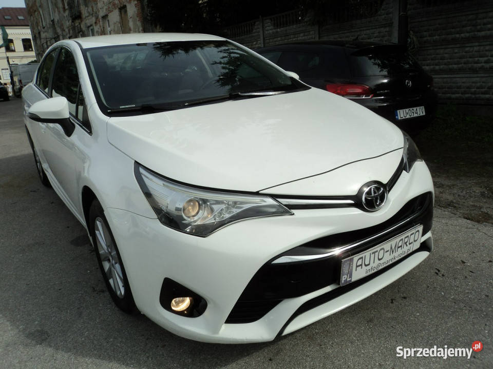 Toyota Avensis sprzedam Toyote AVENSIS 18 B