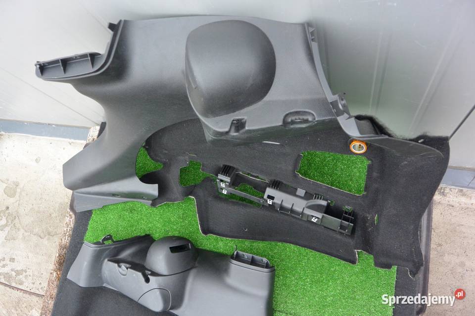 BOCZEK TAPICERKA BAGAZNIKA LEWY TYŁ MINI