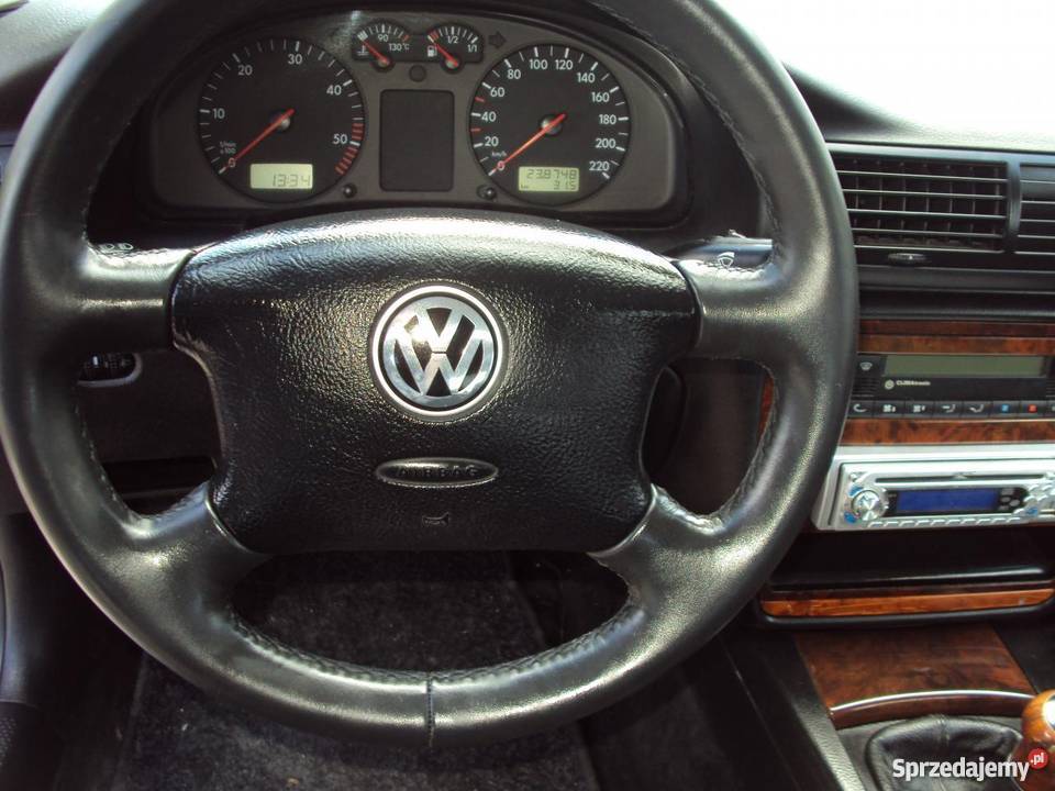 Volkswagen Passat srebrny ABS Końskie