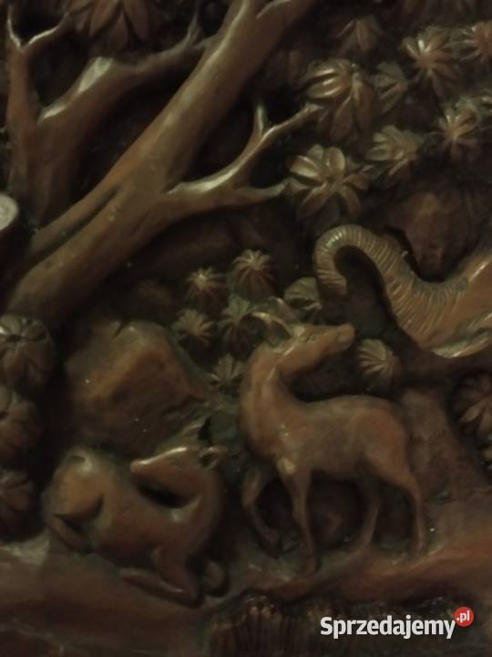 Sprzedam ręcznie rzeżbiony stół i cztery Meble Sokołów sprzedam