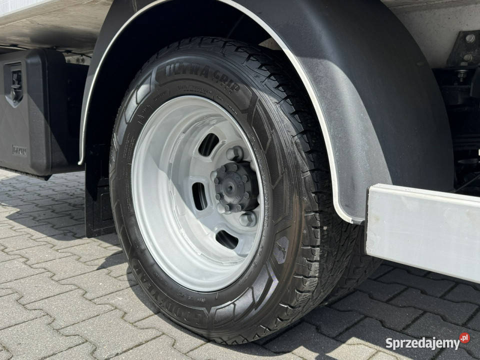Iveco Daily 50C15 V Izoterma 10Palet Winda Drzwi serwisowany w ASO Widełki