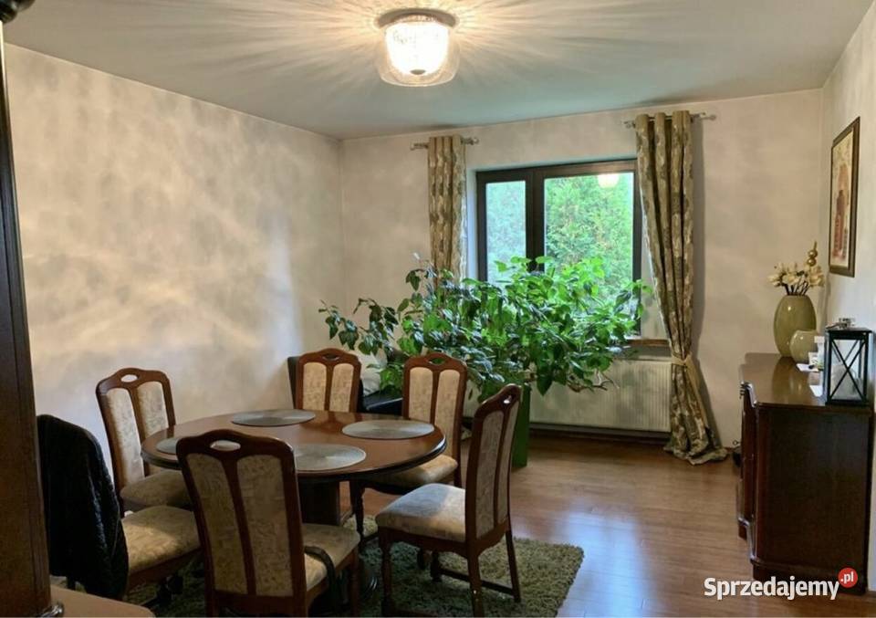 Dom wolnostojący Kobyłka w mieszkania strych