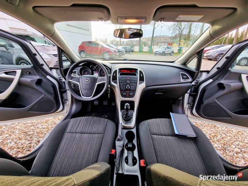 Opel Astra J 14 Benzyna Sprowadzony Białystok