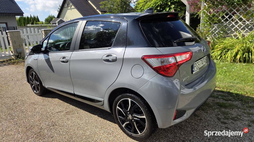 Toyota Yaris Hybryda Automat Najbogatsza Wersja Gdańsk