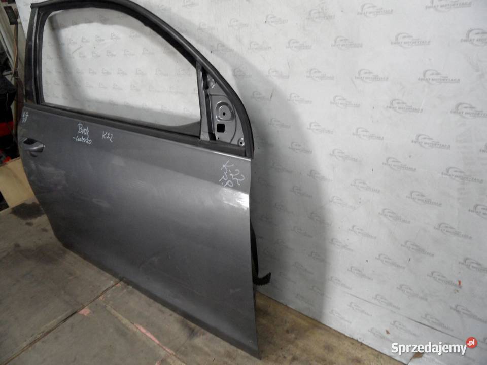 VW GOLF VI 10r drzwi prawy przód