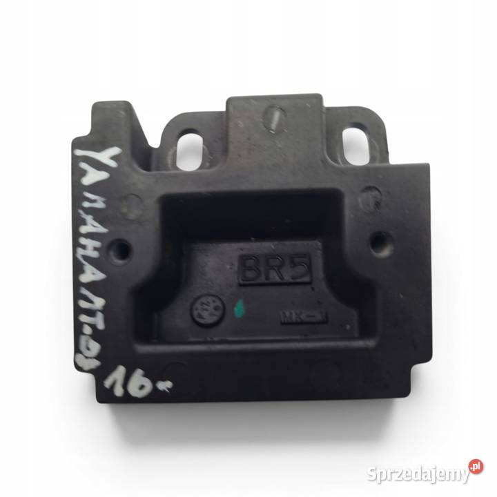 UCHWYT REGULATORA NAPIĘCIA Yamaha MT03 II RH07