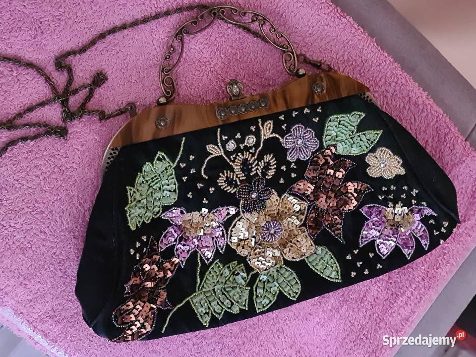 Czarna torebka wyszywana Vintage Przasnysz