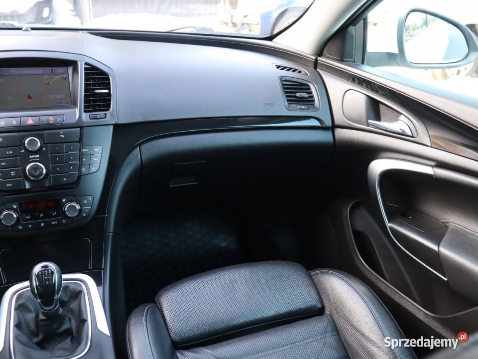 Opel Insignia 20 CDTI biały Insignia Katowice