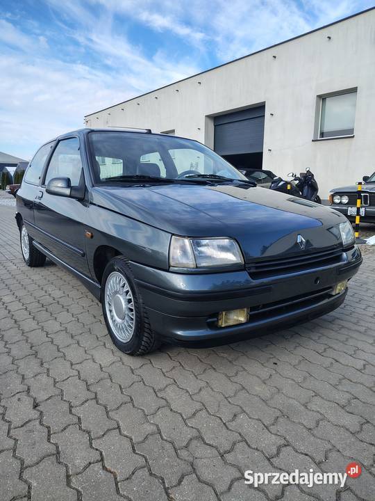 Renault Clio Baccara 14L 1992 stan bez korozji Zgierz