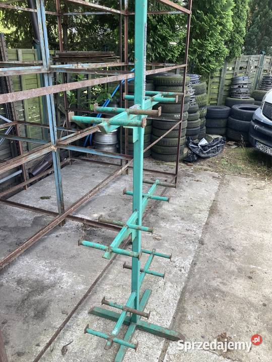 Regał stojak wystawowy na felgi Baranowo