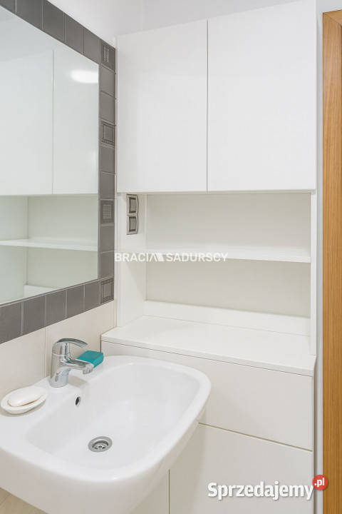 Mieszkanie 55m2 2 pokoje Kraków Wynajem małopolskie sprzedam