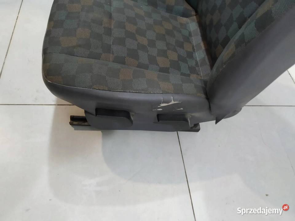 FOTELE LEWY PRZÓD KIEROWCY MercedesBenz Vito I sprzedam