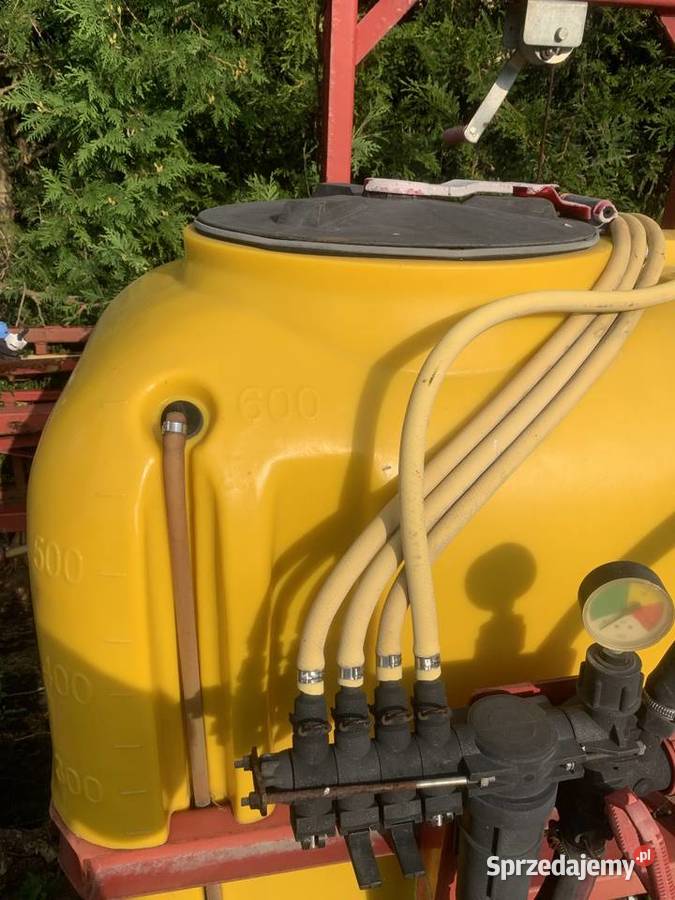 Opryskiwacz 600l Chlewice sprzedam