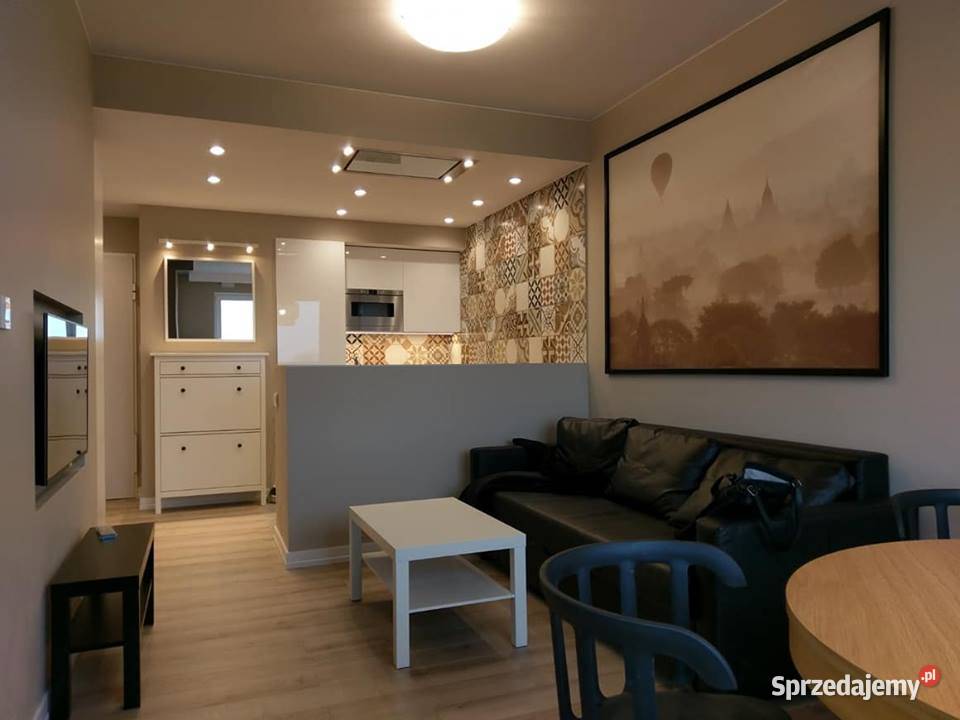 Bezpośrednio nowoczesne koło Metro Słodowiec mazowieckie Warszawa