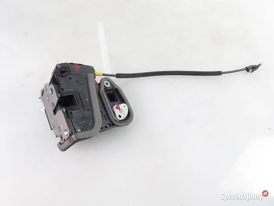 ZAMEK PRAWY TYLNY OPEL ASTRA V K 915C303907218S