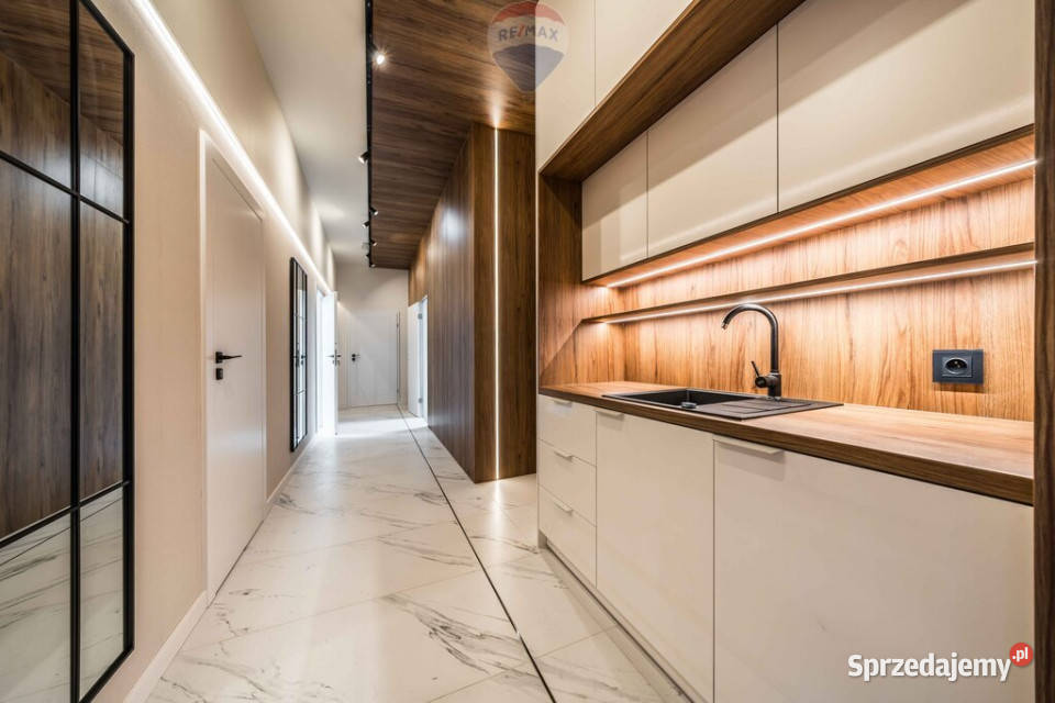 Znakomicie położony lokal usługowy w Jelonku Suchy Las